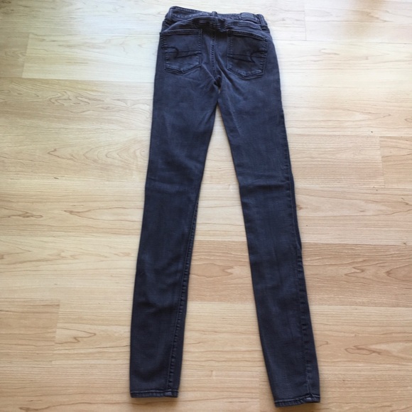 American Eagle Hi-Rise Skinny Jeans - Picture 2 of 6